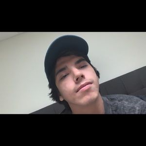 Meet your Posher, Troy